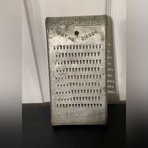 Vintage The Wonder Shredder Kitchen Grater